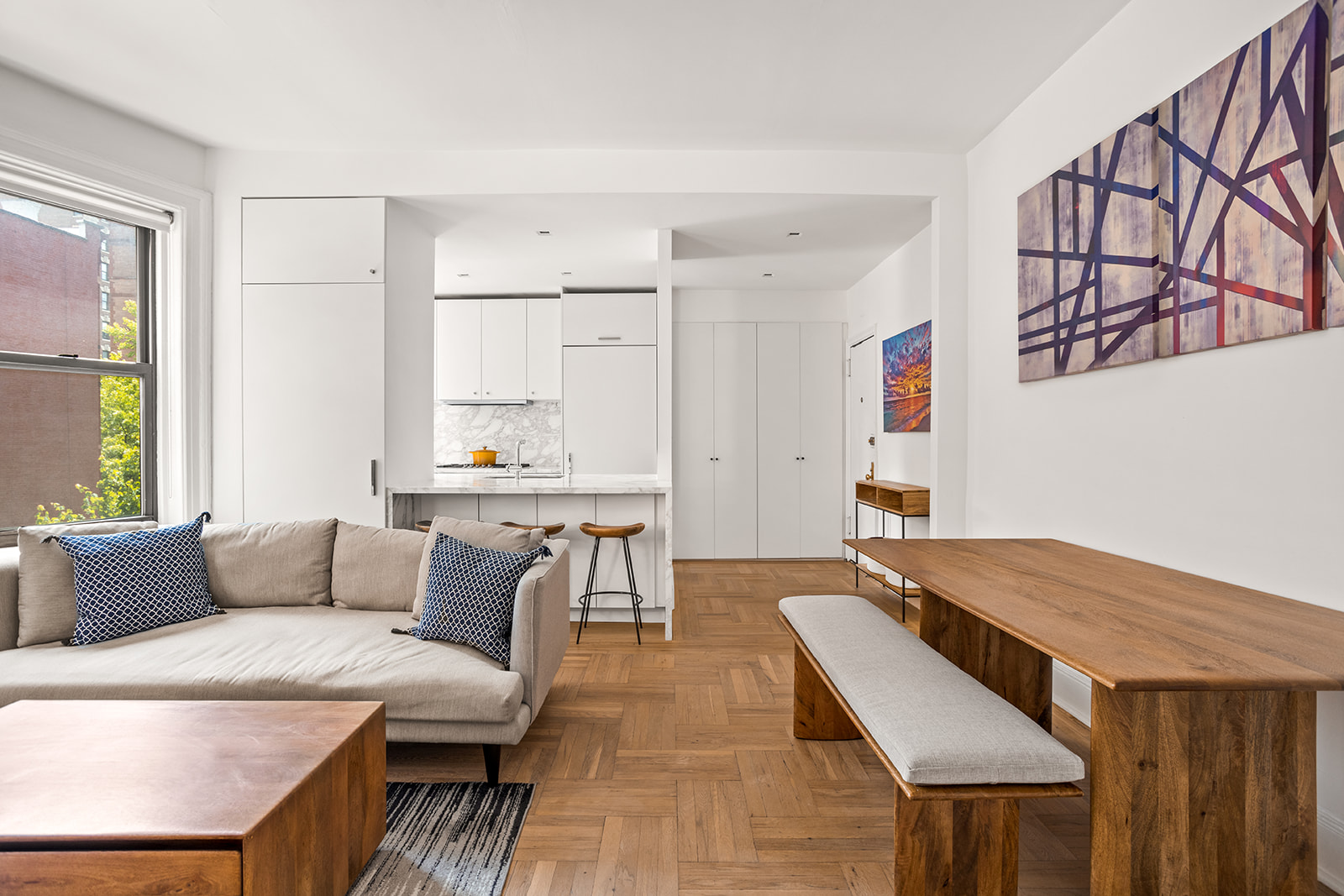 Buying a Prewar Apartment in Manhattan: What Buyers Should Know